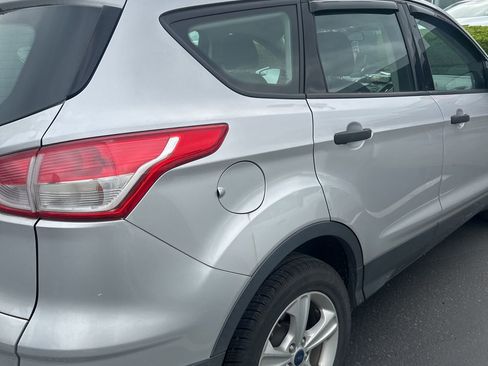 Used 2016 Ford Escape S image 17