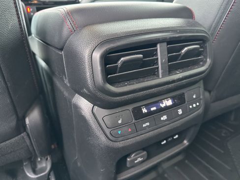 Used 2024 Honda Ridgeline Black Edition image 14