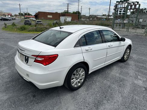 Used 2014 Chrysler 200 LX FWD image 8