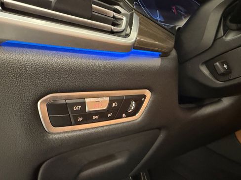 Used 2022 BMW X5 xDrive45e w/ M Sport Package image 40