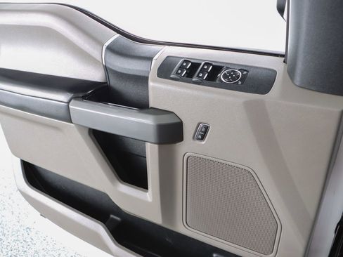 Used 2019 Ford F250 XLT w/ FX4 Off-Road Package image 23