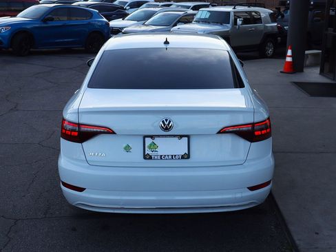 Used 2019 Volkswagen Jetta S w/ Driver Assistance Package image 10
