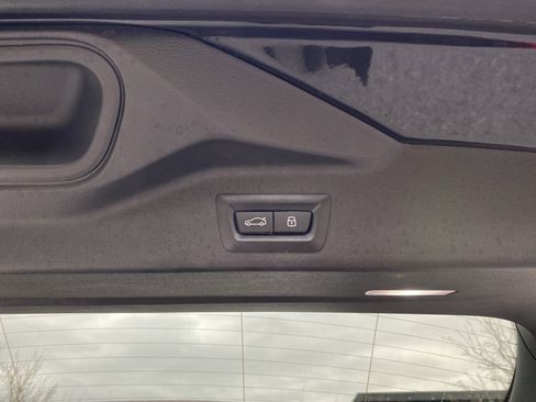 Used 2023 BMW X5 xDrive40i w/ M Sport Package image 45