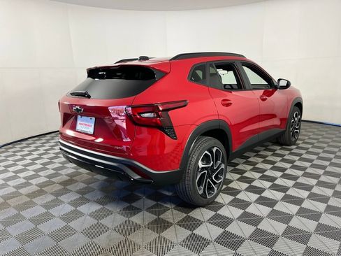 New 2026 Chevrolet Trax RS w/ Sunroof Package image 5