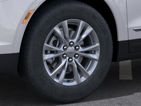 New 2026 Cadillac XT5 Luxury w/ LPO, Floor Liner Package image 9