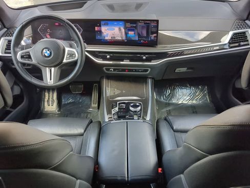 Used 2023 BMW X7 M60i w/ Executive Package image 16
