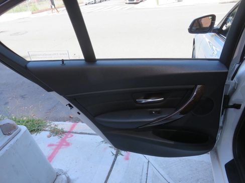 Used 2014 BMW 328i xDrive Sedan image 25