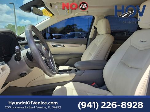 Used 2019 Cadillac XT5 Luxury FWD image 24
