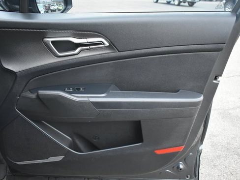 Used 2023 Kia Sportage LX image 39