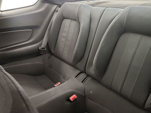 Used 2018 Ford Mustang Coupe image 22