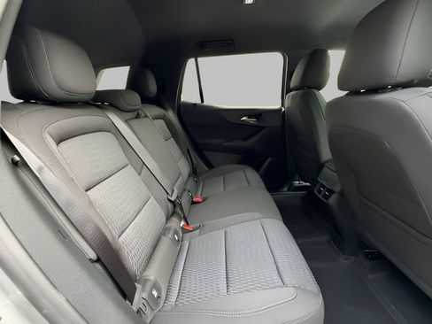 New 2027 Chevrolet Equinox LT w/ LPO, Floor Liner Package AWD/4WD image 7