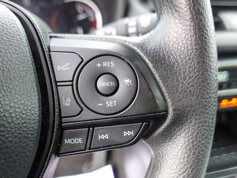 Certified 2024 Toyota RAV4 XLE image 18