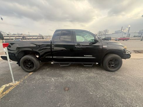 Used 2010 Toyota Tundra 4x4 Double Cab image 2