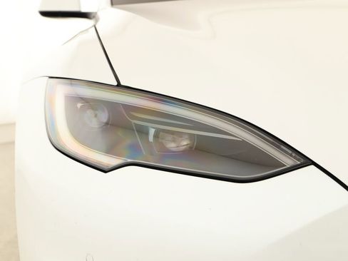 Used 2022 Tesla Model S AWD/4WD image 36