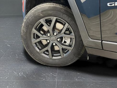 Used 2022 Jeep Grand Cherokee L Limited image 39