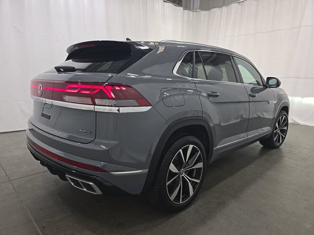 Used 2026 Volkswagen Atlas Cross Sport SEL Premium R-Line AWD/4WD image 4