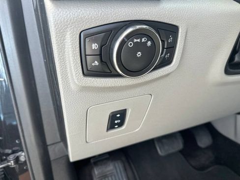 Used 2015 Ford F150 XLT w/ Equipment Group 302A Luxury RWD image 19