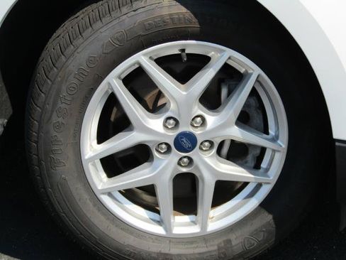 Used 2022 Ford Edge SEL w/ Convenience Package AWD/4WD image 5