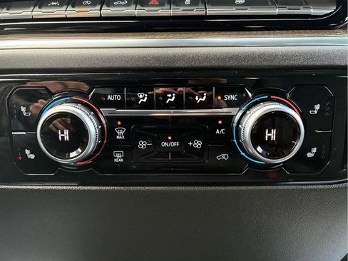 Used 2024 GMC Sierra 1500 Elevation AWD/4WD image 22