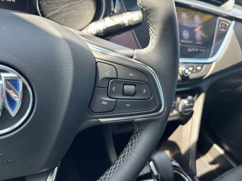 Used 2022 Buick Encore GX Essence FWD image 32