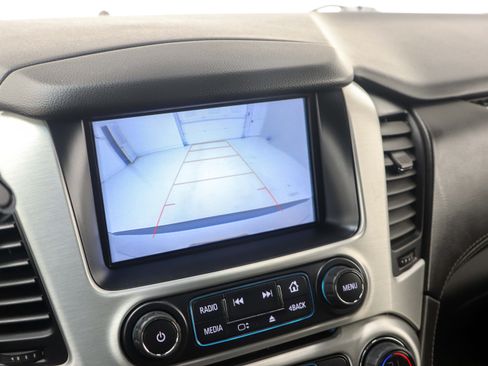 Used 2019 GMC Yukon XL SLT w/ Open Road Package AWD/4WD image 31