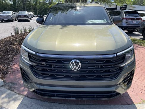 New 2026 Volkswagen Atlas Cross Sport SEL R-Line AWD/4WD image 2