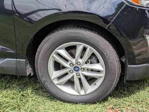 Used 2018 Ford Edge SEL w/ Class II Trailer Tow Package FWD image 10