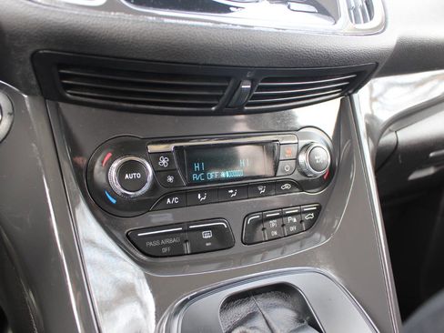 Used 2014 Ford Escape Titanium w/ Equipment Group 401A image 26