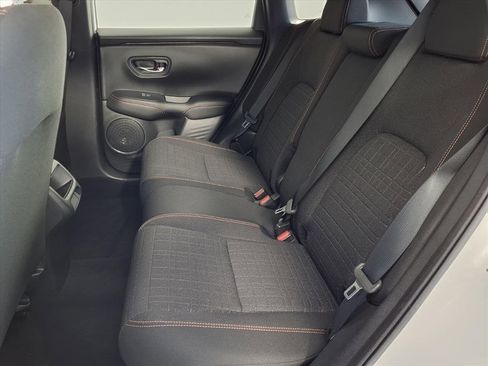 Used 2024 Honda HR-V Sport image 19