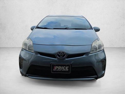 Used 2013 Toyota Prius Two image 2