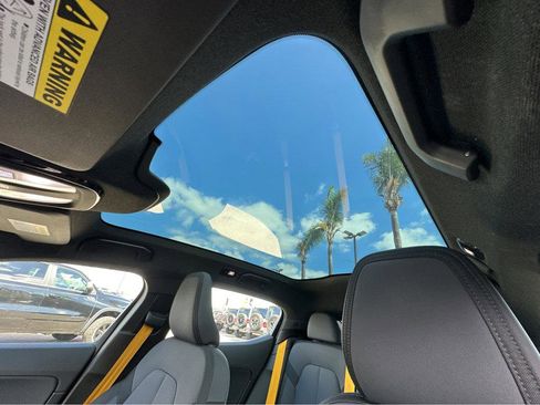 Used 2022 Polestar Polestar 2 w/ Performance Package image 7