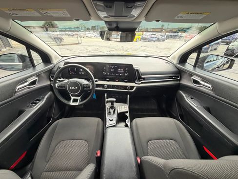 Used 2024 Kia Sportage LX FWD image 20