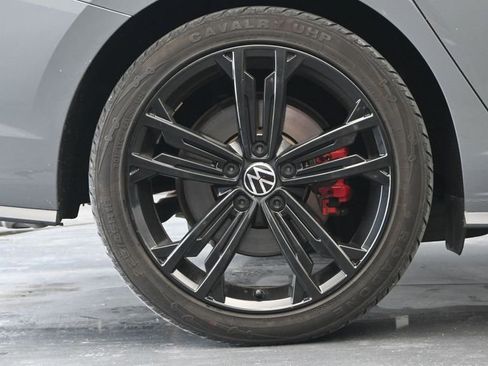 Used 2022 Volkswagen Jetta GLI Autobahn FWD image 9