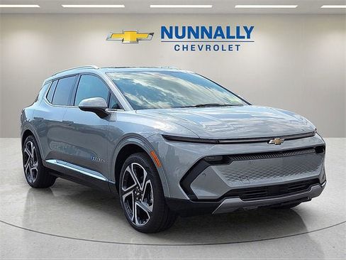 New 2025 Chevrolet Equinox EV LT w/ Active Safety Package 3 image 7