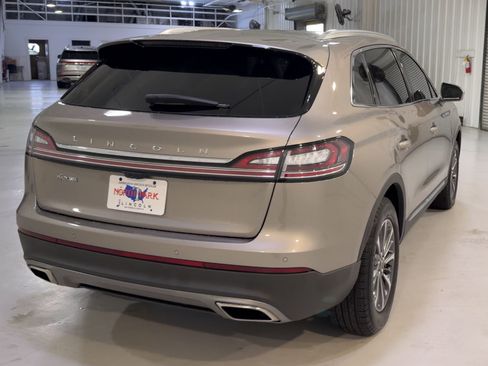 Used 2023 Lincoln Nautilus FWD w/ Premium Package image 9