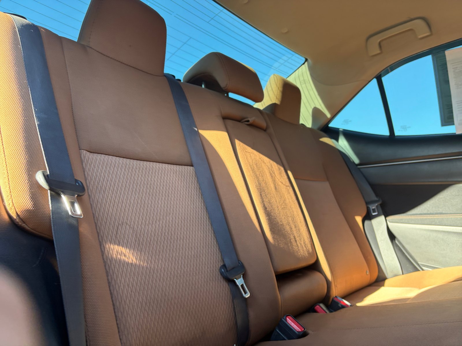 Used 2016 Toyota Corolla LE FWD image 17
