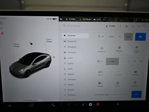 Used 2018 Tesla Model 3 Long Range RWD image 10