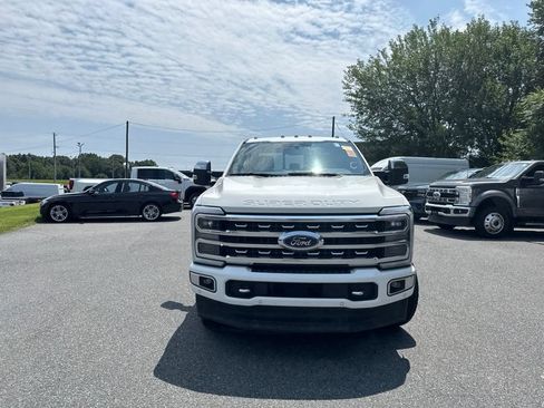Used 2024 Ford F250 Platinum AWD/4WD image 2
