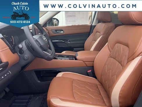 New 2026 Nissan Pathfinder Platinum image 13