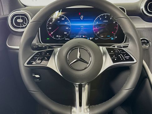 New 2026 Mercedes-Benz GLC 300 image 17