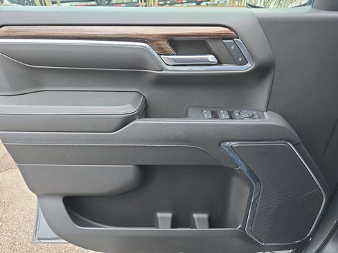 Used 2024 GMC Sierra 1500 Elevation image 26