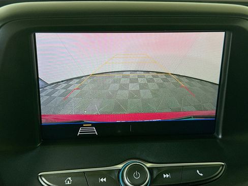 Used 2020 Chevrolet Camaro LT image 19