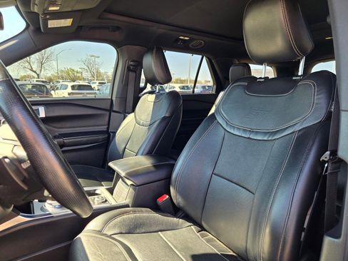 Used 2020 Ford Explorer ST image 15