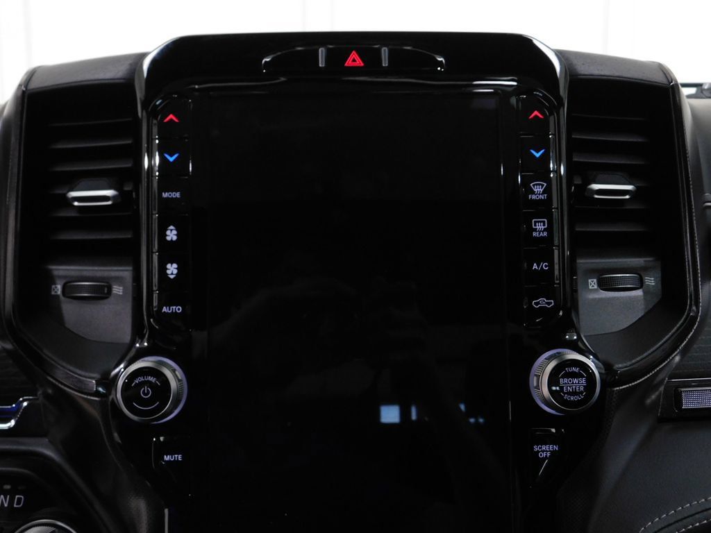 Used 2022 RAM 1500 Limited w/ Body-Colour Bumper Group AWD/4WD image 34