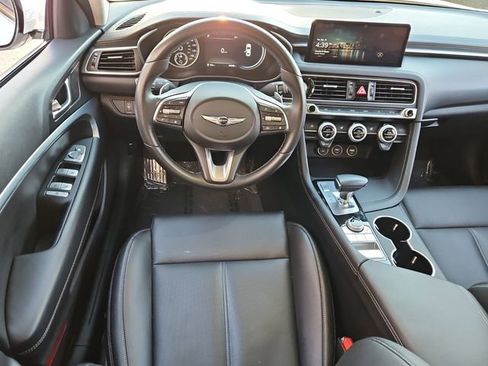 Used 2022 Genesis G70 2.0T image 15