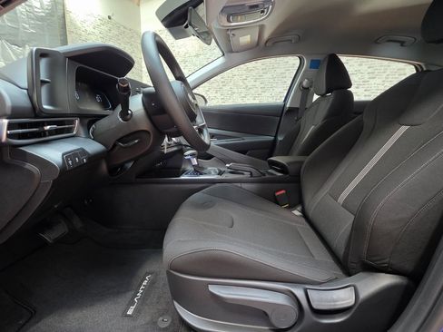 New 2026 Hyundai Elantra SE image 15