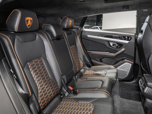 Used 2020 Lamborghini Urus image 25