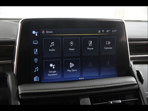 Used 2024 Chevrolet Tahoe Premier AWD/4WD image 11