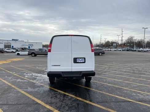 New 2025 Chevrolet Express 3500 w/ Driver Convenience Package image 5