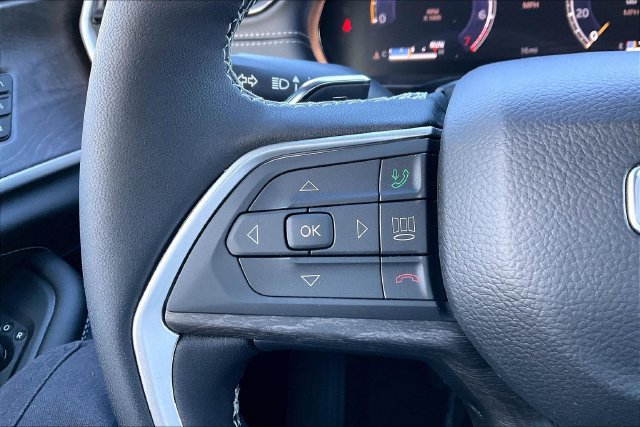 New 2026 Jeep Grand Cherokee Limited AWD/4WD image 18